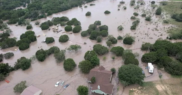 As Texas floods, so does the internet – with dangerous lies 
